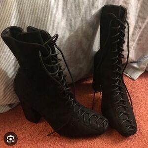 Cape Robbin Black Lace-Up Boots